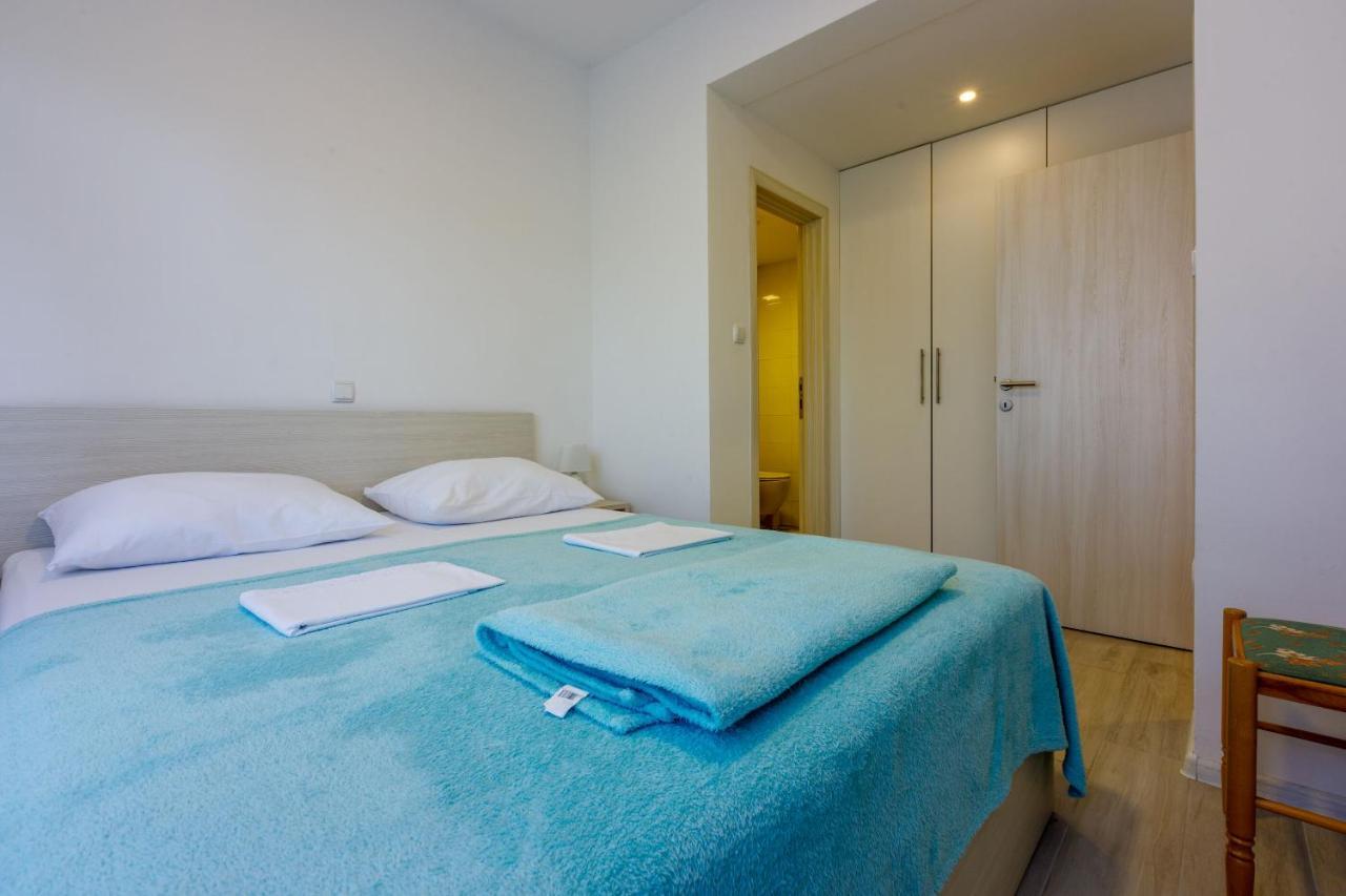 Apartments Zorica Драмал Екстериор снимка