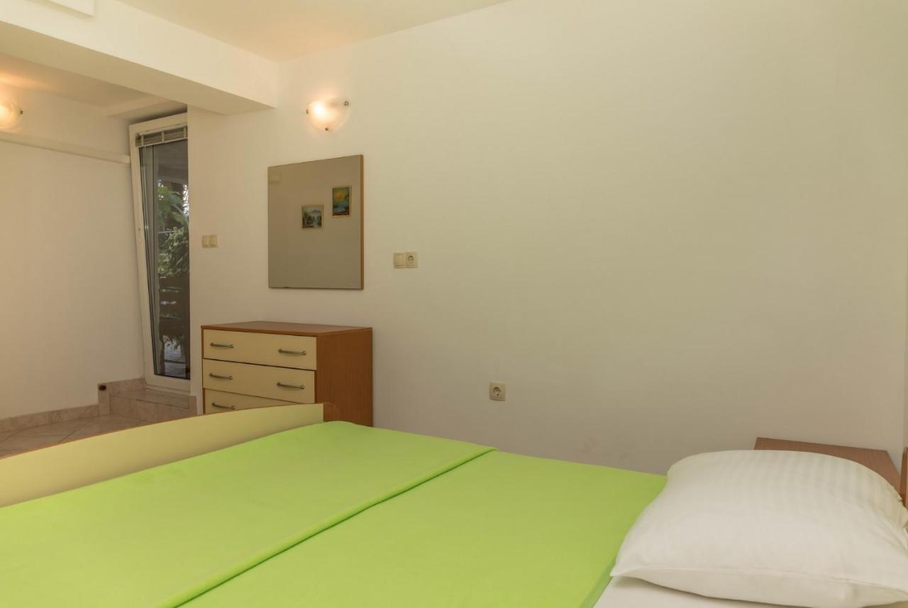 Apartments Zorica Драмал Екстериор снимка