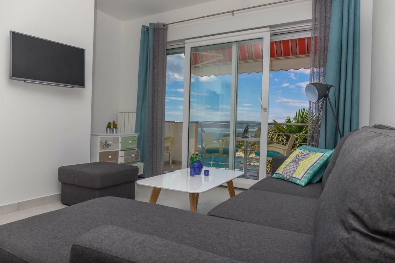 Apartments Zorica Драмал Екстериор снимка