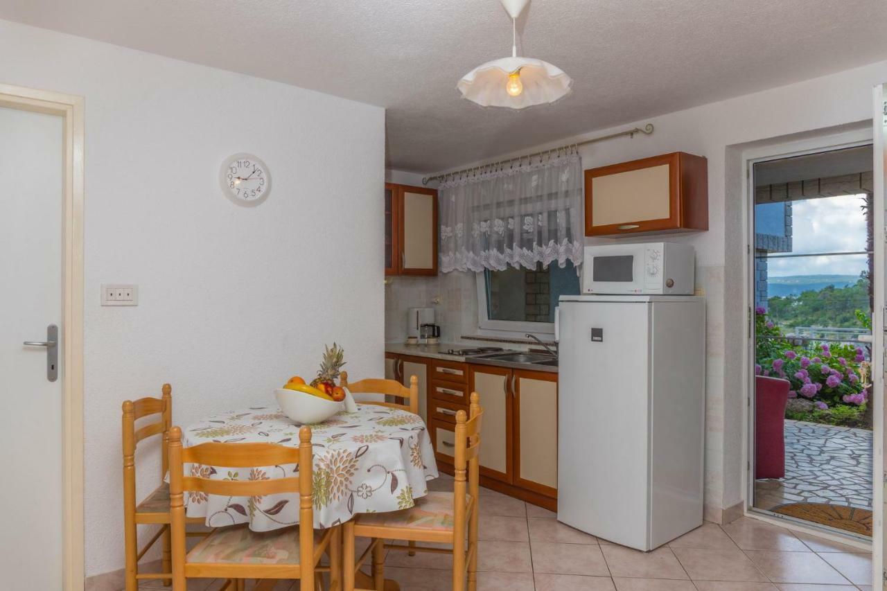 Apartments Zorica Драмал Екстериор снимка
