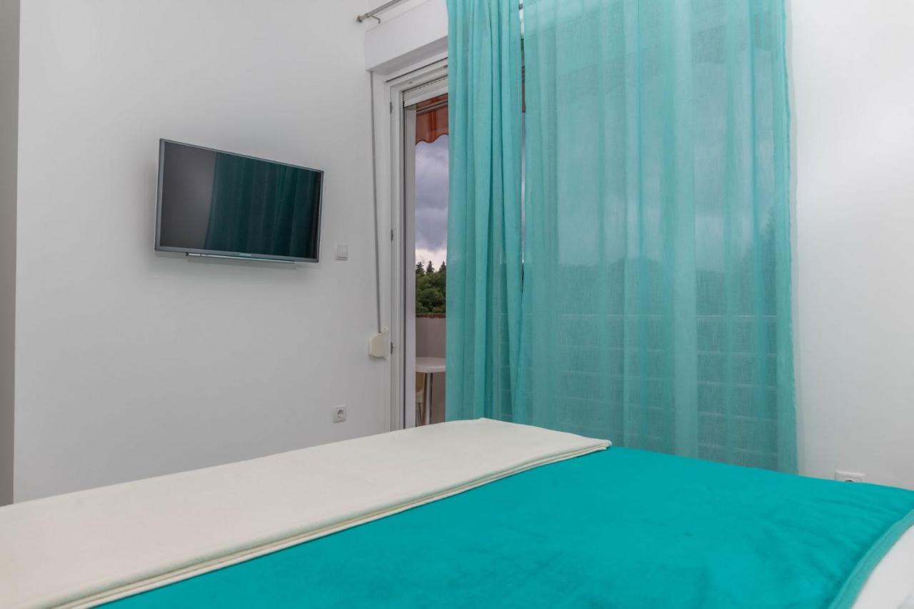 Apartments Zorica Драмал Екстериор снимка