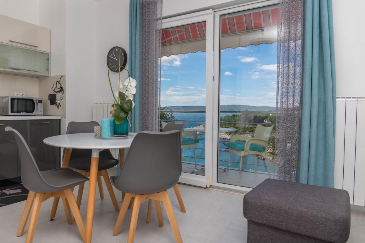 Apartments Zorica Драмал Екстериор снимка